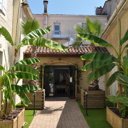 Hotel Le Loft Trie-sur-Baise ภายนอก รูปภาพ