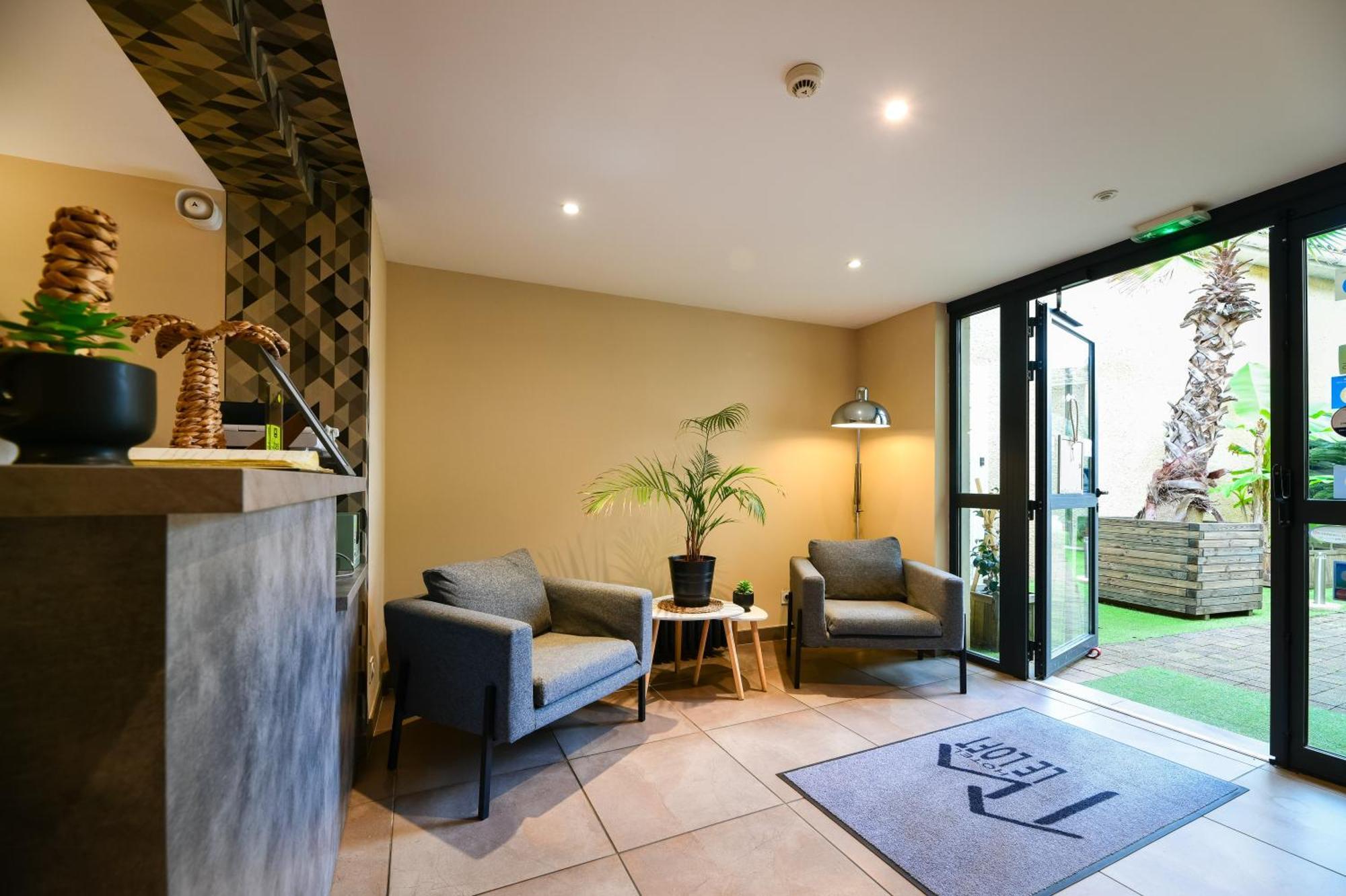 Hotel Le Loft Trie-sur-Baise ภายนอก รูปภาพ
