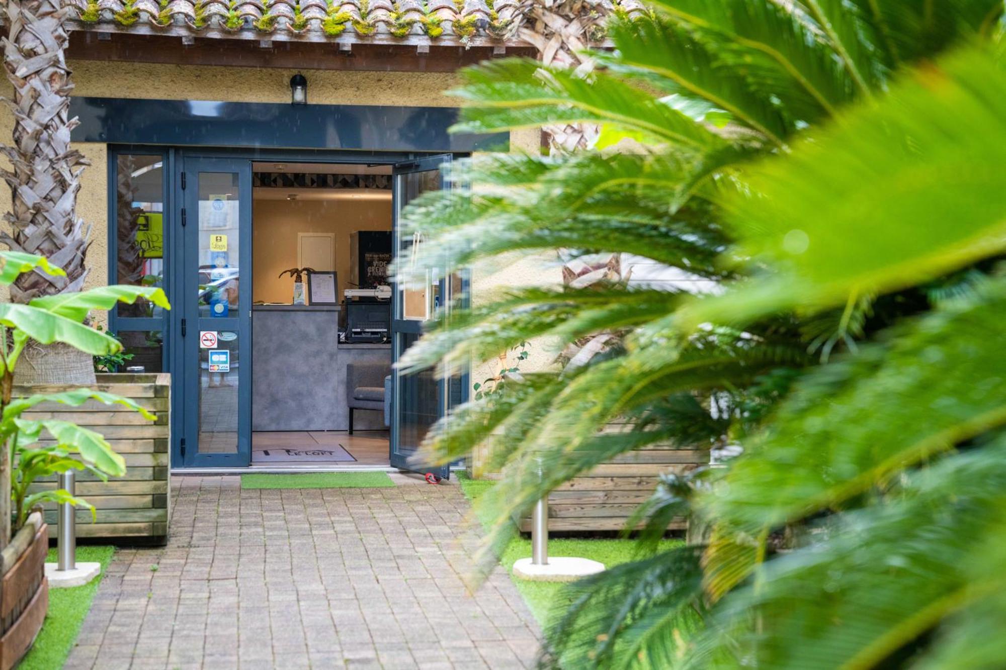 Hotel Le Loft Trie-sur-Baise ภายนอก รูปภาพ