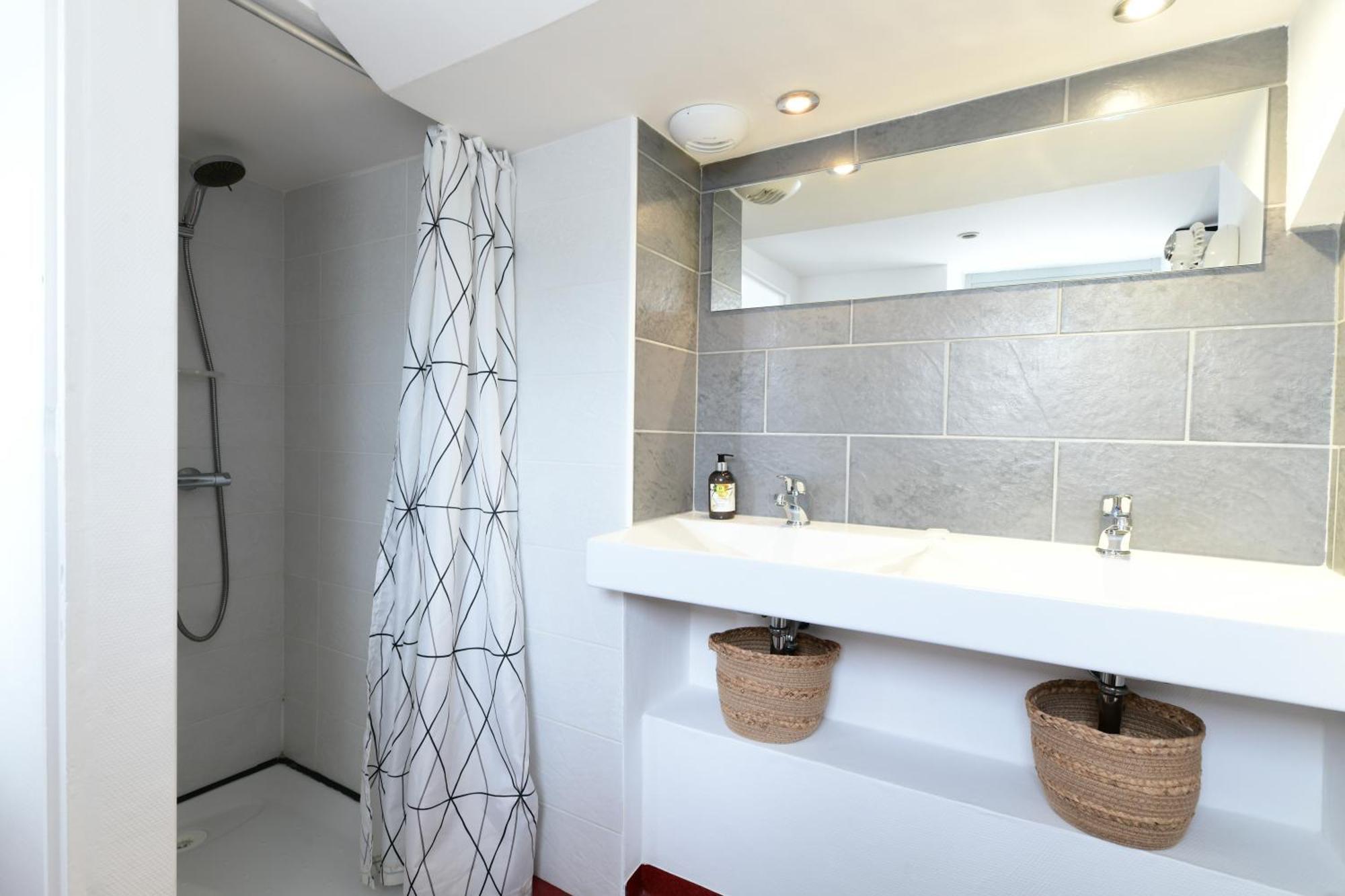 Hotel Le Loft Trie-sur-Baise ภายนอก รูปภาพ
