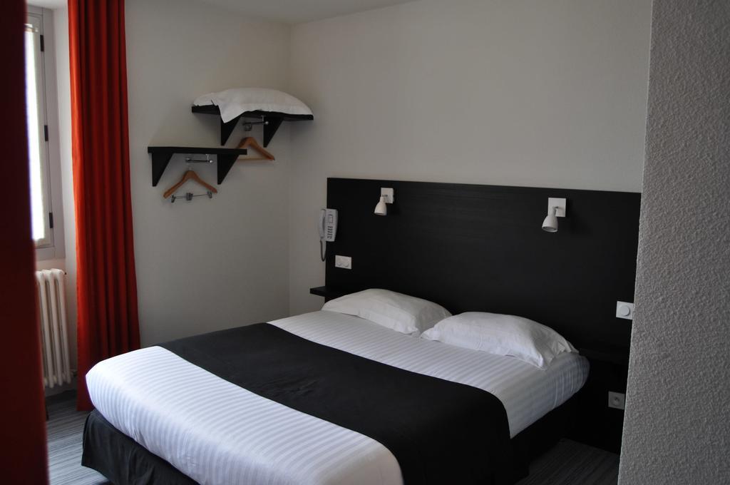 Hotel Le Loft Trie-sur-Baise ภายนอก รูปภาพ