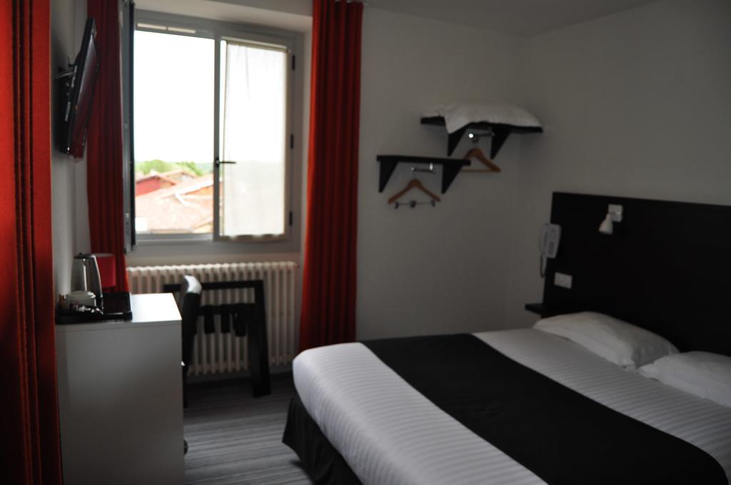 Hotel Le Loft Trie-sur-Baise ภายนอก รูปภาพ